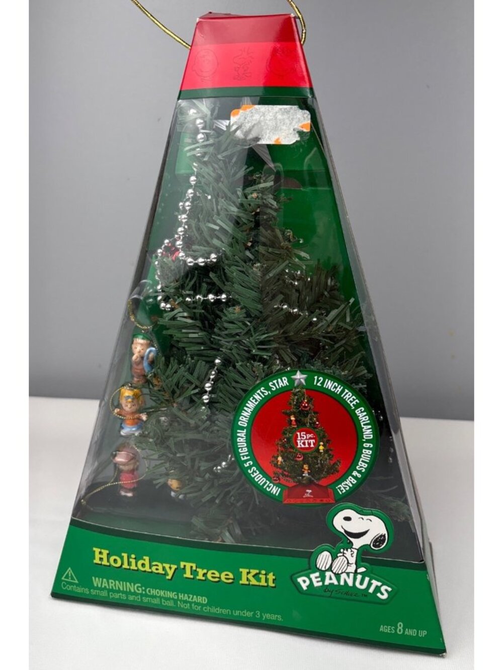Peanuts Holiday Tree Kit 12" Festive Display 15-Piece Kit Mini Figurines Decor